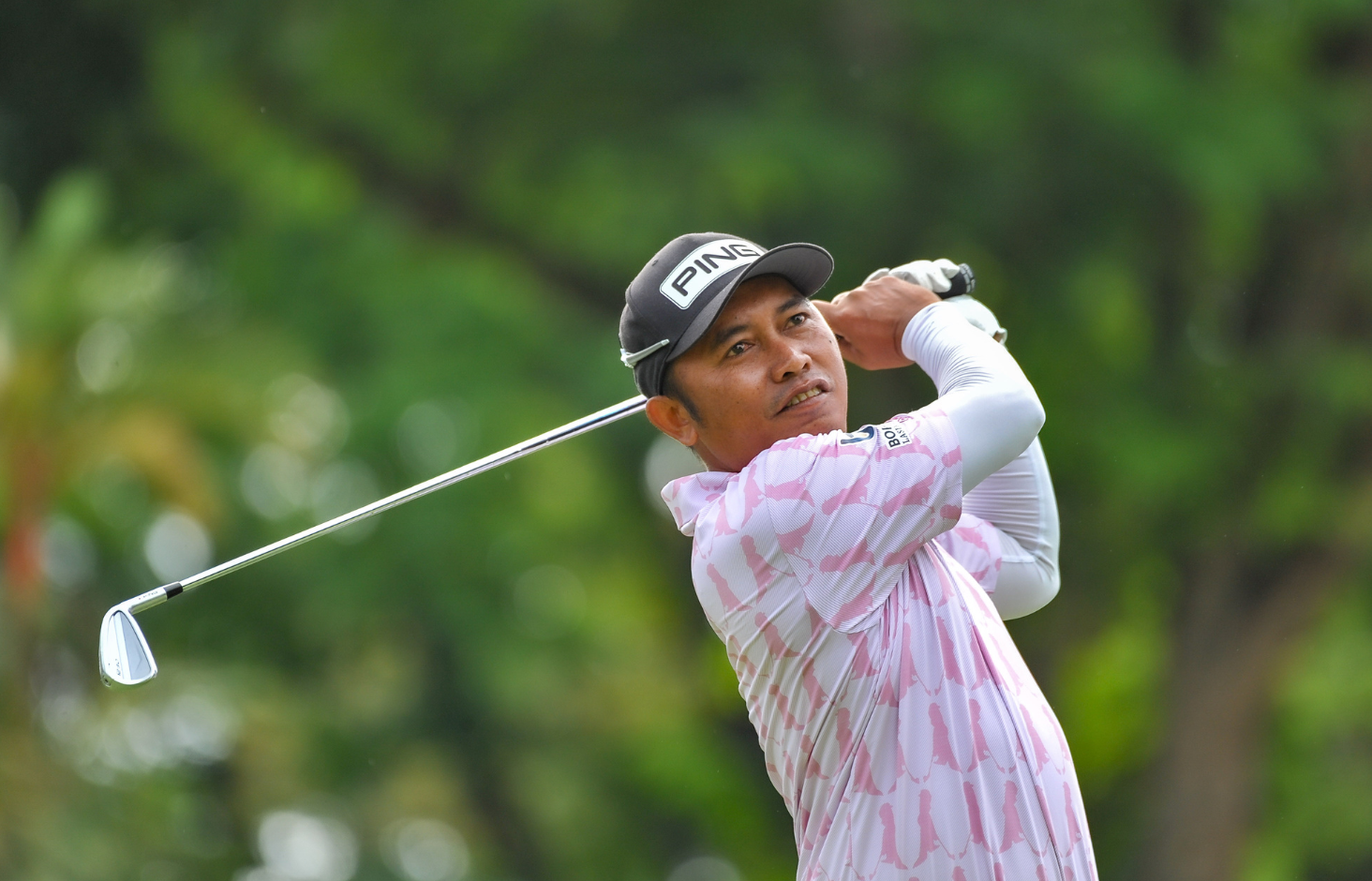 Ababa surges as local aces make move Ababa surges as local aces make move